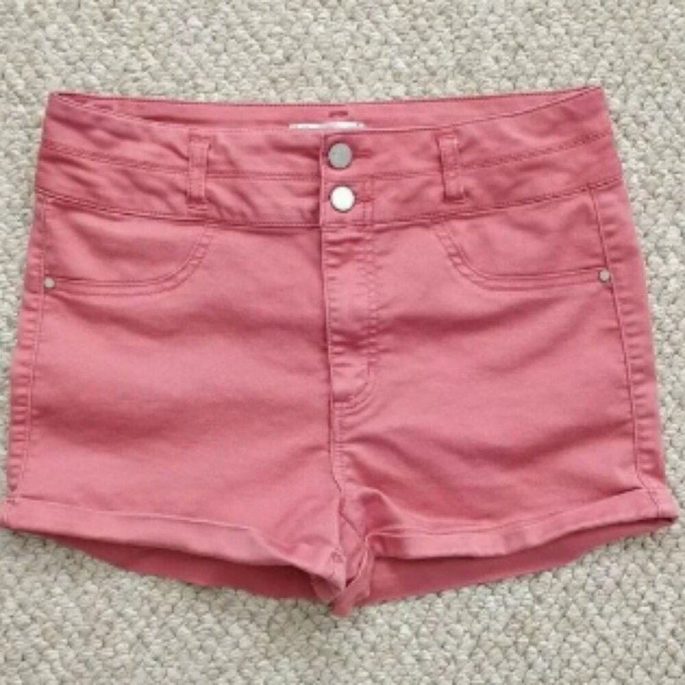 Love, Fire cuffed shorts sz 11